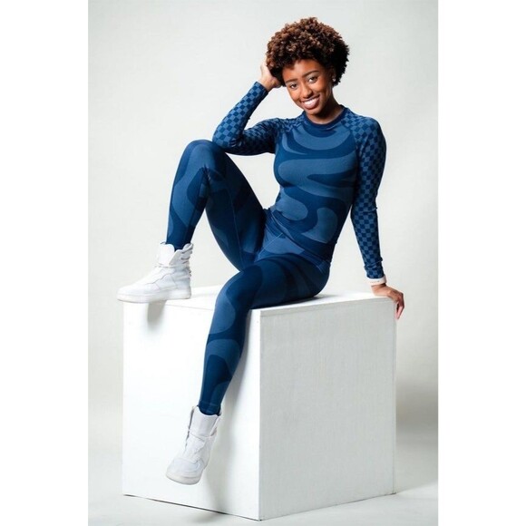 Fabletics Jada Seamless Two Piece Womens Blue Crop Fabletics‎ Yoga Athletic XS - Picture 3 of 11